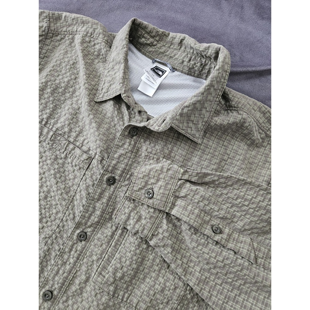 The North Face Men's Plaid Green Long Sleeve Button-Up Shirt‎ Size L Hiking Camp